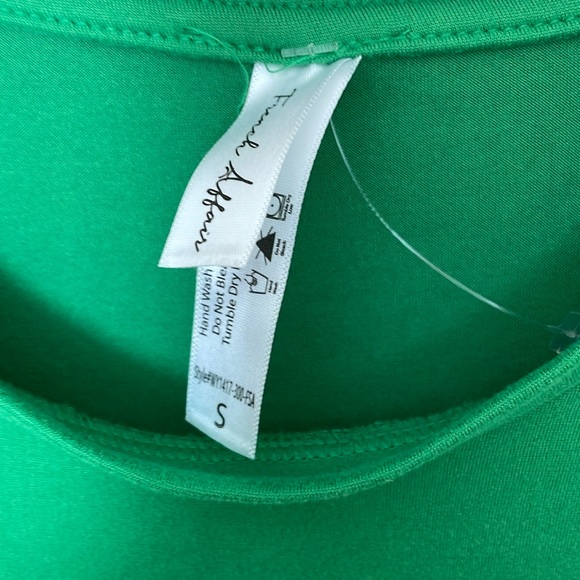 ☘️NWOT French Affair Lucky Tee. Small - Picture 3 of 7